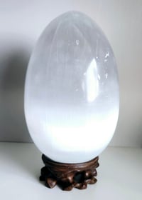 Image 5 of Large Selenite Egg