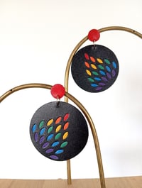 Image 1 of Boucles d'oreilles en marqueterie de cuir "Paloma"