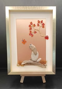 PEBBLE DOG AND BUTTERFLY  *** FREE UK POSTAGE ***