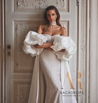 Image 2 of Imogen luxury Cape