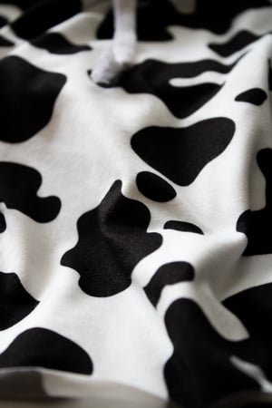 Image of Everyday Cow print knit shorts 