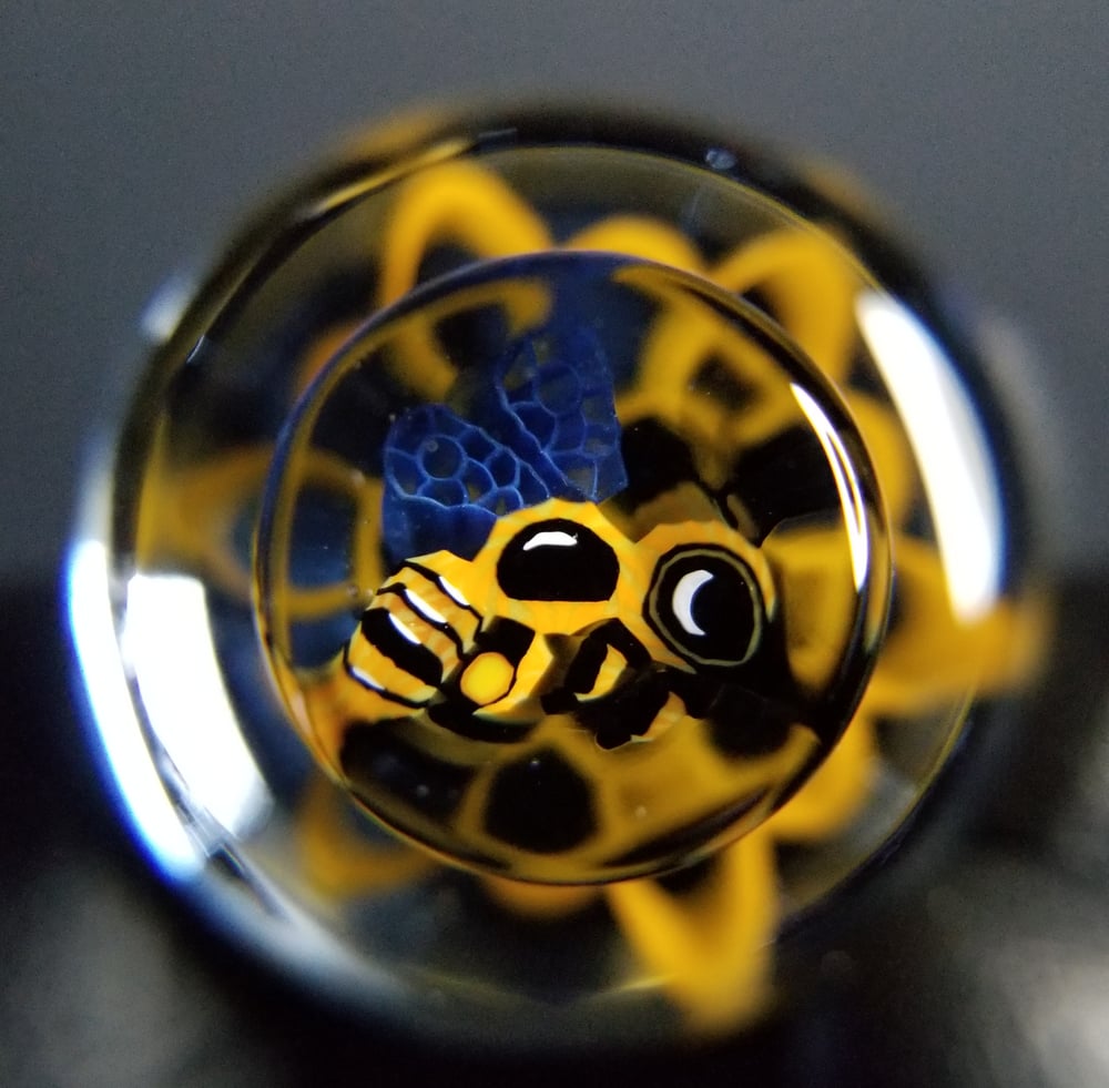 Image of 27mm Fat Cap Honeycomb top and Honey Bee post