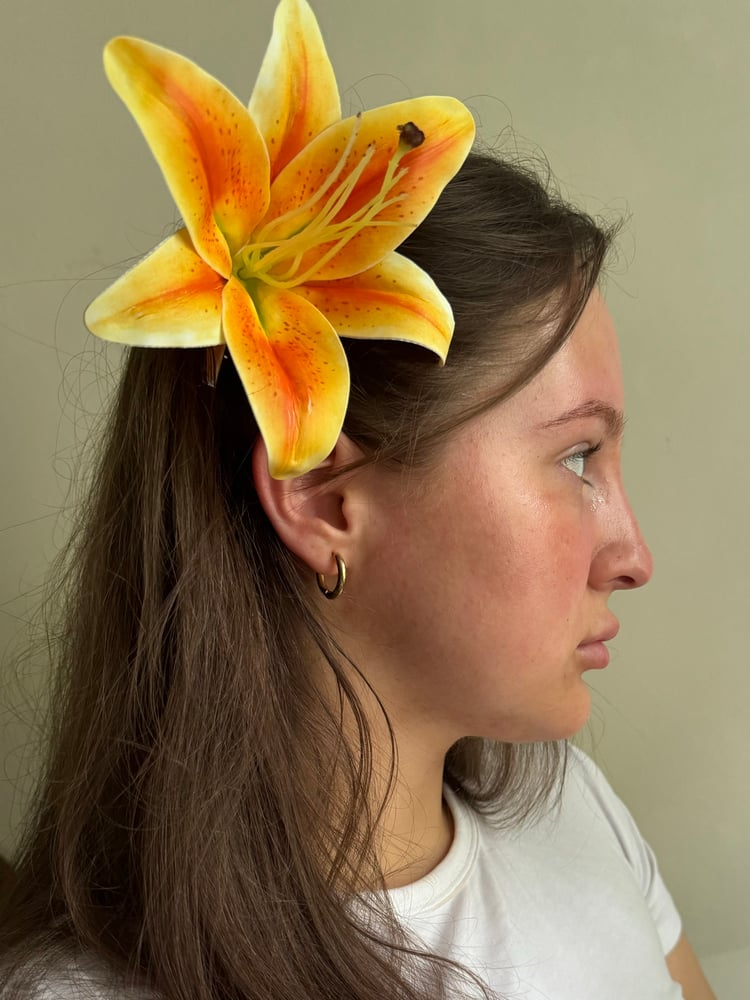 Image of PREORDER tiger lily clip