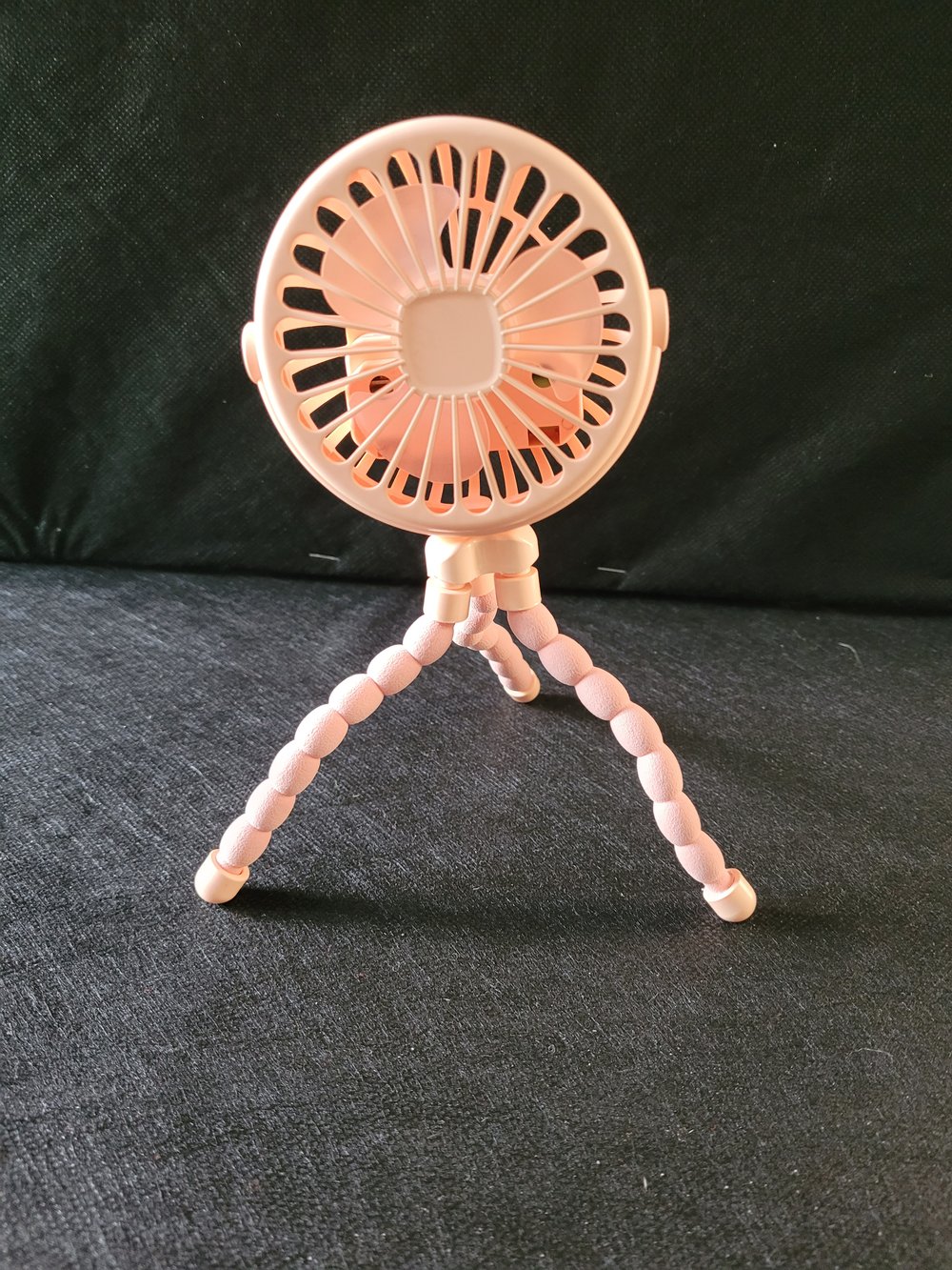 Stand Up Flexible Fan