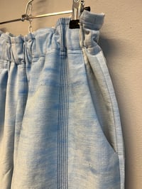 Image 2 of Shorts i lyseblå med striber (xs-l)