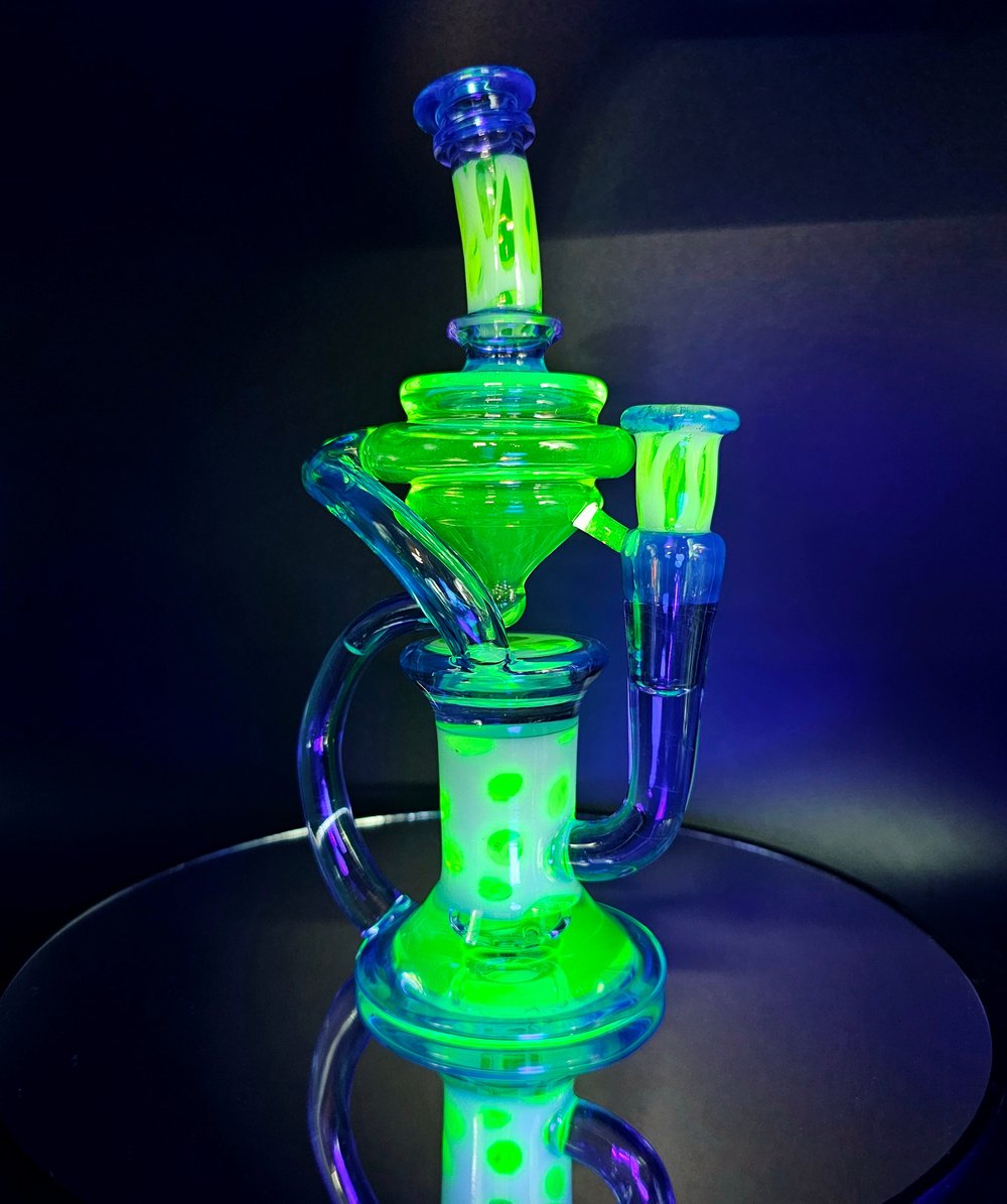 Image of Spot-tech Floater