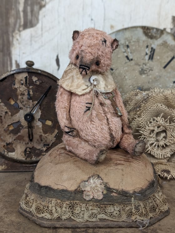 Image of 5" - Shabby Vintage Pink Teddy Bear with tiny antique skeleton key  by Whendi's Bears