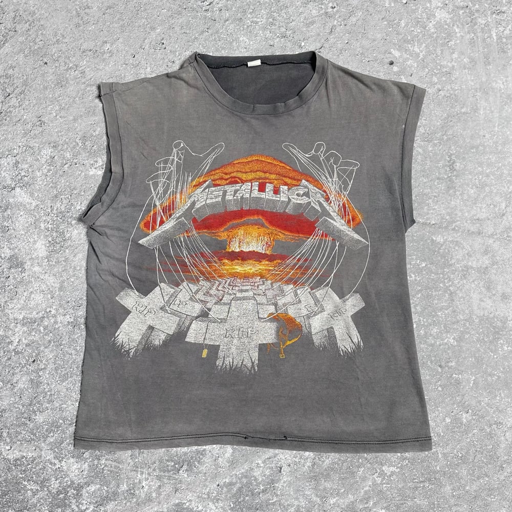 *Rare* Metallica 1980’s ‘Master Of Puppets’ Sleeveless Shirt