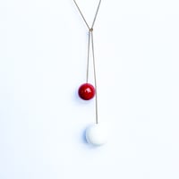Image 2 of TAC TAC NECKLACE_WHITE CHERRY