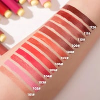 Image 2 of Luxurious Lip Plump Gloss