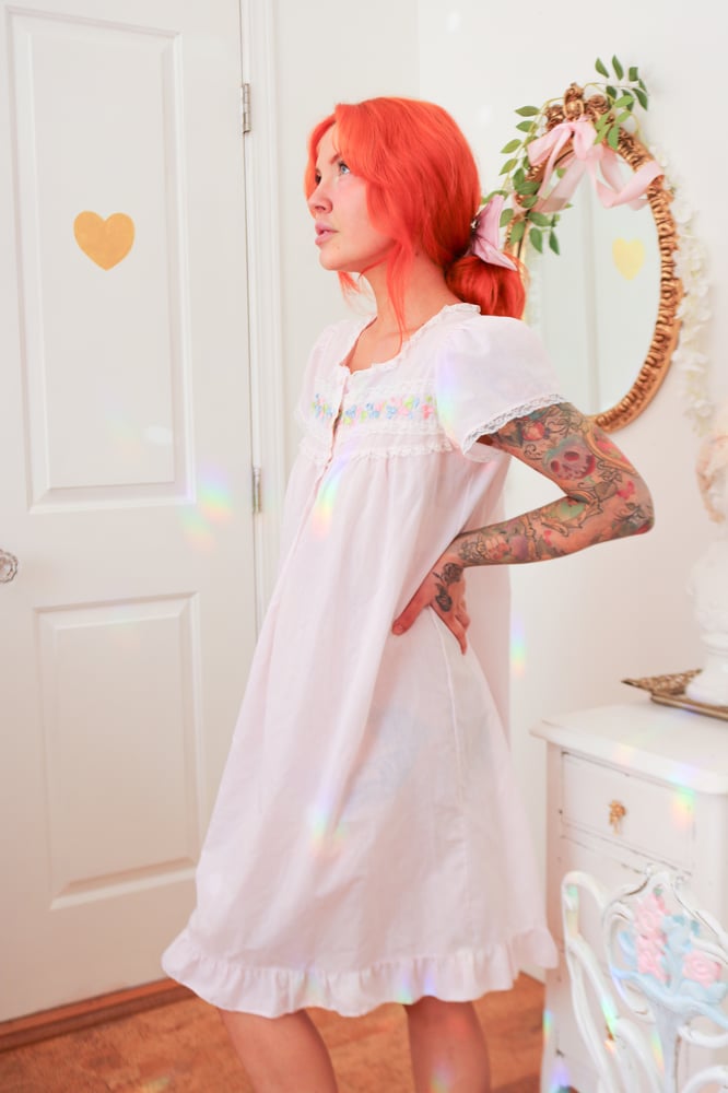 Image of Vintage 1980s Katz Pastel Pink Princess Nightgown (Medium)