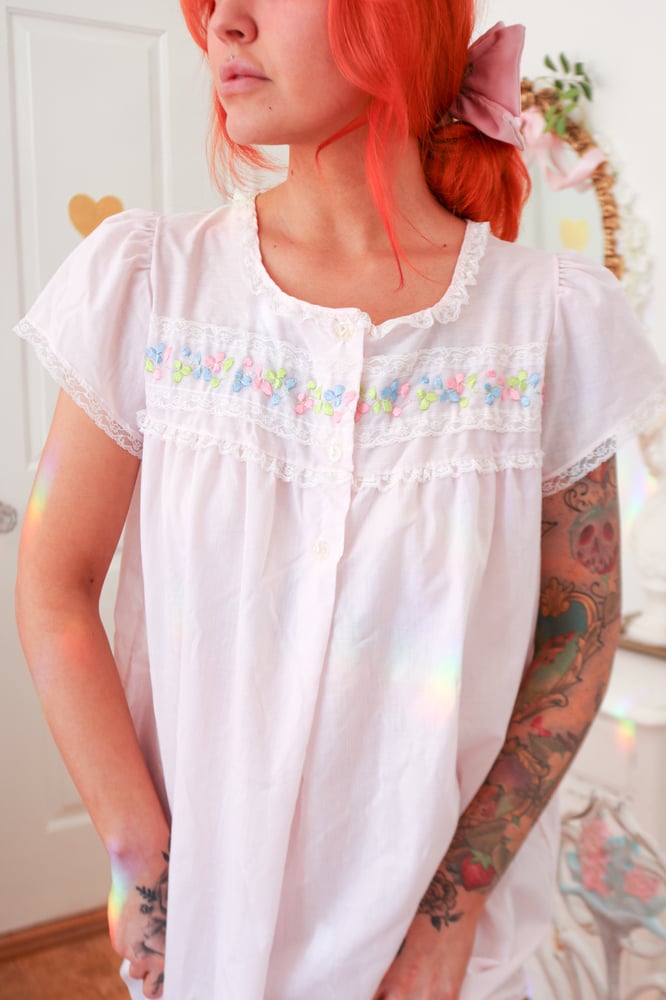 Image of Vintage 1980s Katz Pastel Pink Princess Nightgown (Medium)
