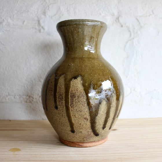 Image of Drippy Ash Flower Vase