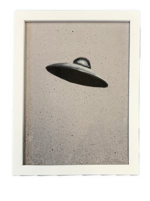 Image of UFO 3/9