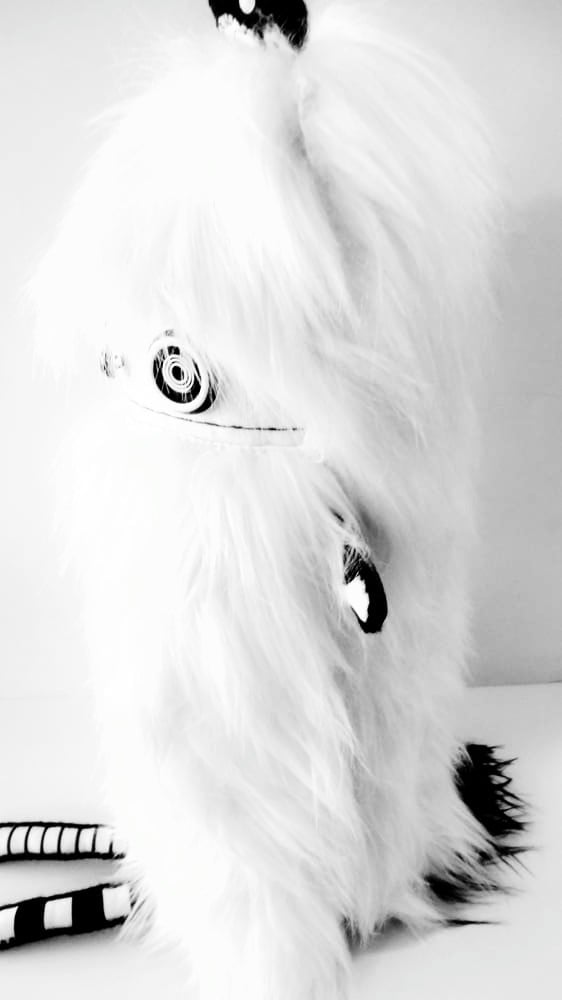 Image of pOlkadOttydOLL - sOft SCULptURe ARt dOLL - WHitE