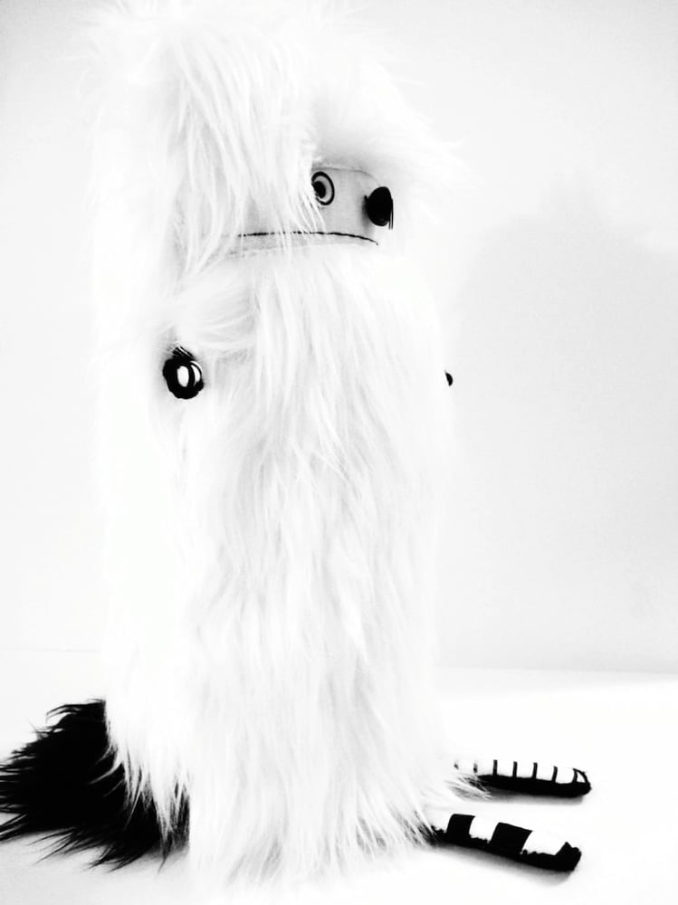 Image of pOLKadOttydOLL - PLUSh - SOft SCULPtURe - WHitE