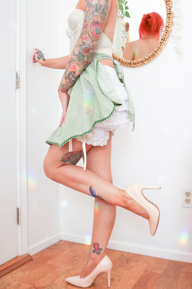 Image of Vintage Adorable Sage Green Floral Handmade Apron