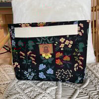 Image 1 of Sac Choupette "Fleurs noir"
