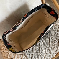 Image 2 of Sac Choupette "Fleurs noir"