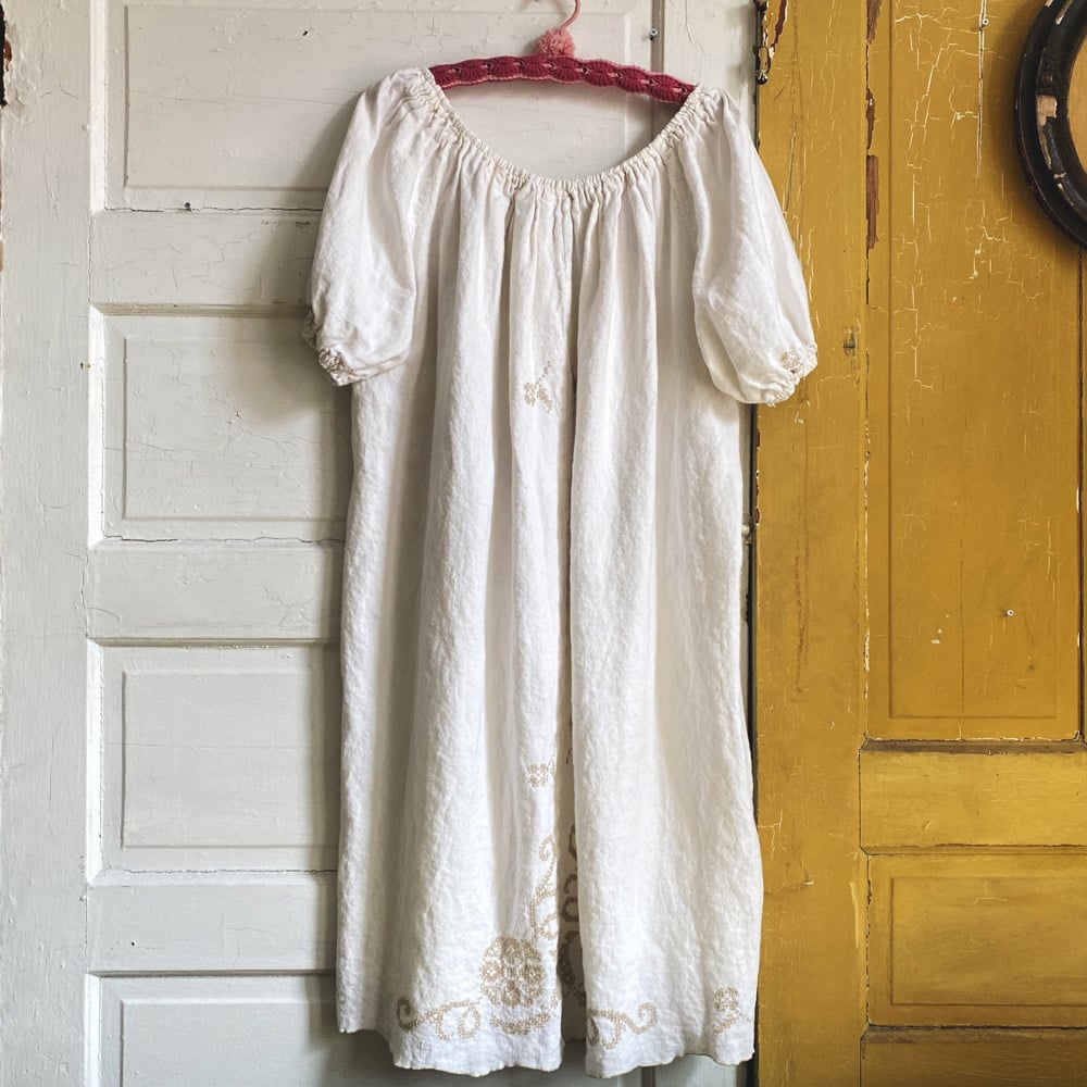 Image of Gathered Garden Tablecloth Granny Dress