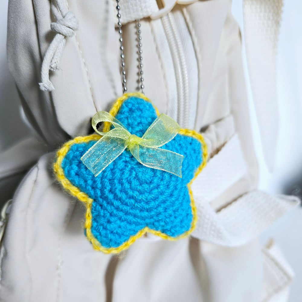 Image of Crocheted Star Bag Hanger (Boynextdoor inspired)
