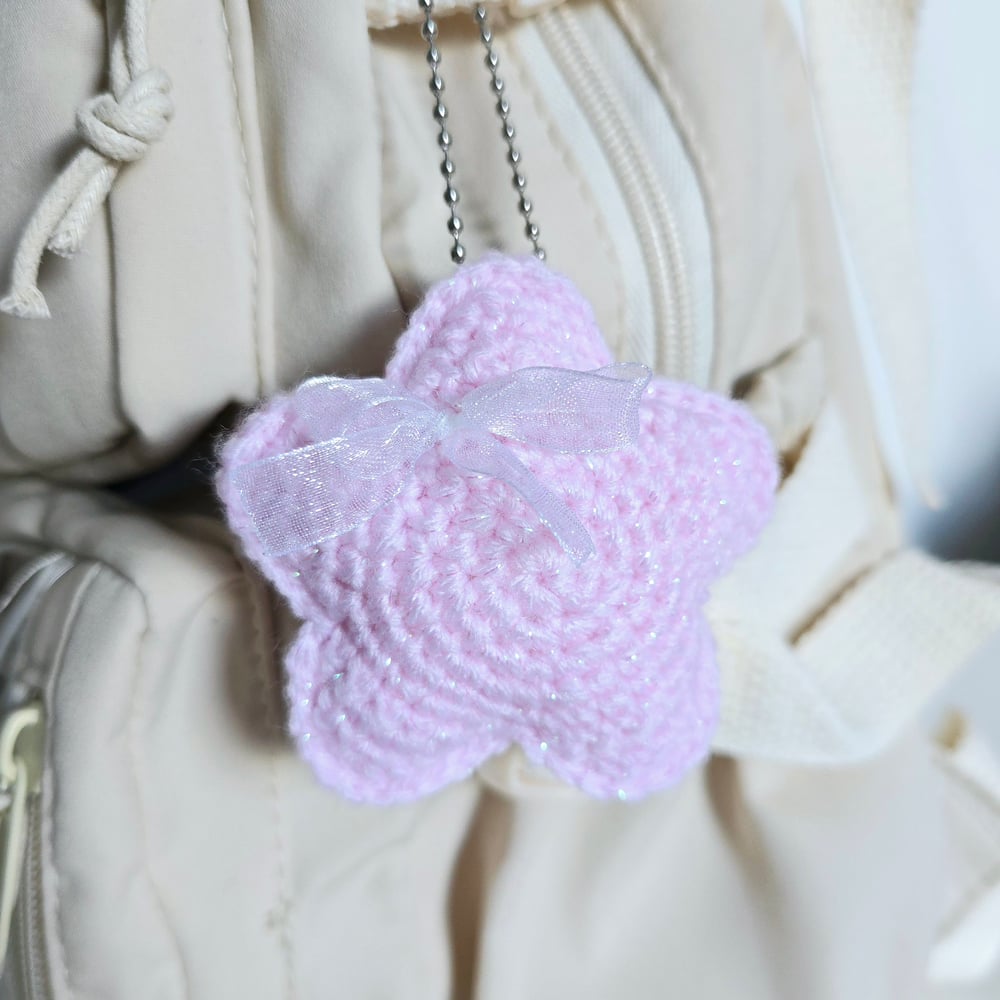 Image of Crocheted Star Bag Hanger (Pink Sparkles)