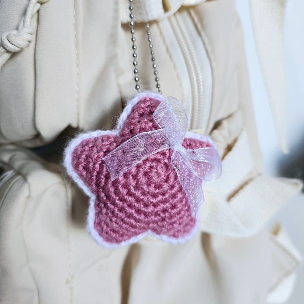 Image of Crocheted Star Bag Hanger (Dusky Rose)