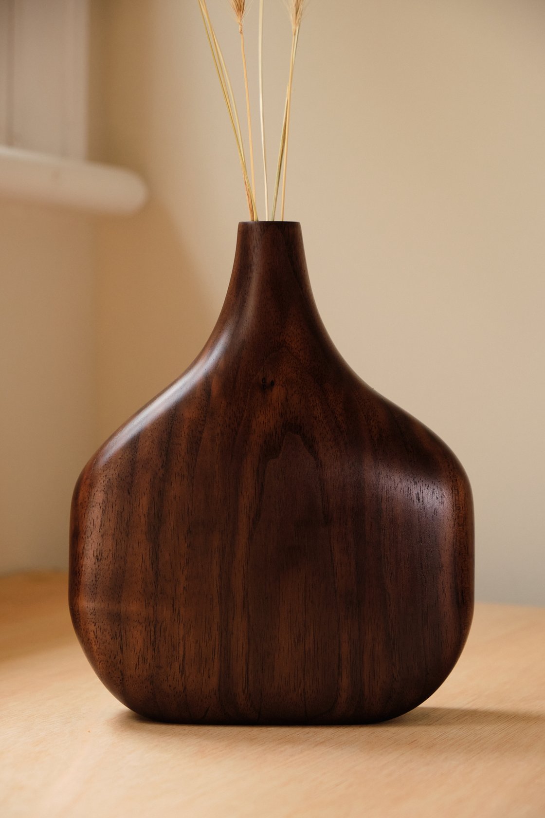 Image of Large Walnut Bud Vase - FBV001