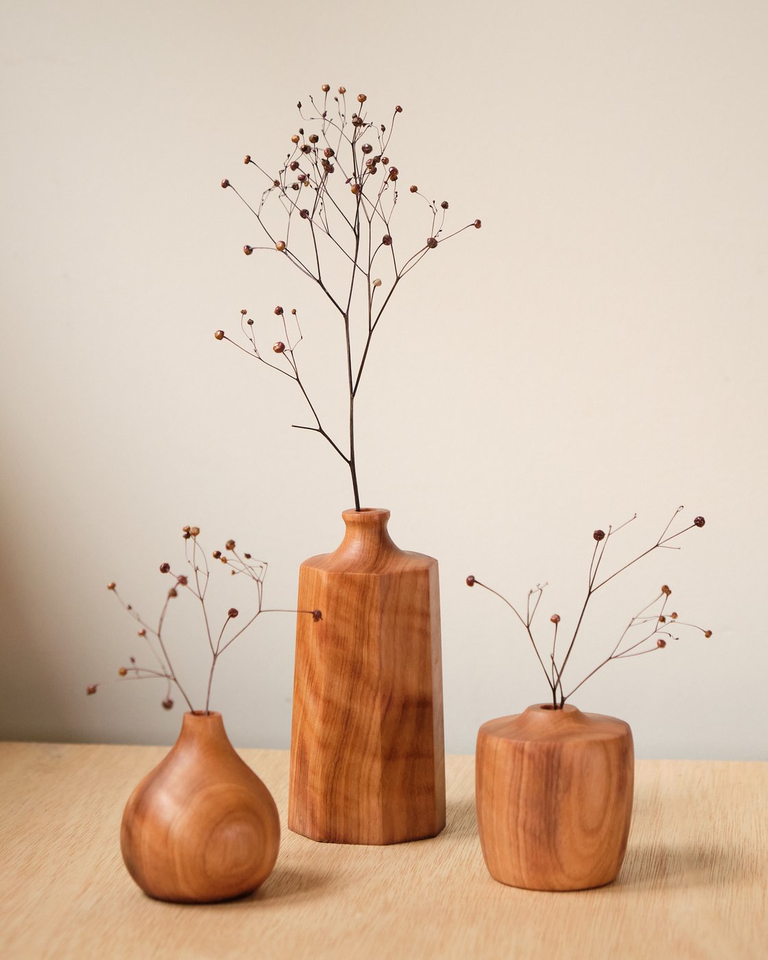 Image of 3x Small Olive Bud Vases - BV005