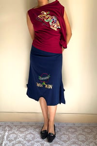 Image 4 of NAVY BIG APPLE T-SKIRT - SIZE M