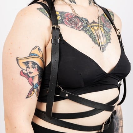 Image of Gothic Black Crossover Harness