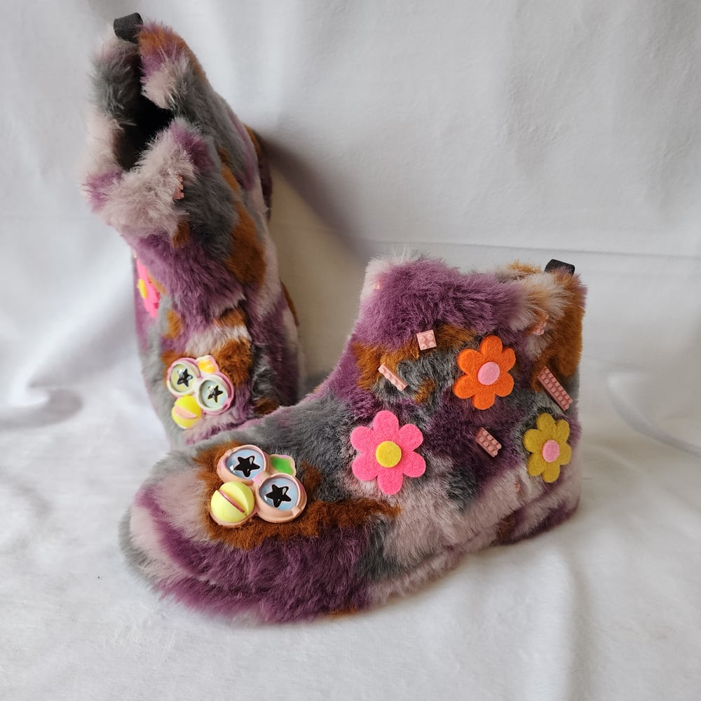 Image of Boots with the fur