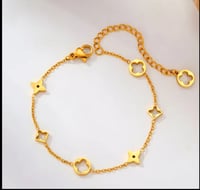 Classy Gold Bracelet 