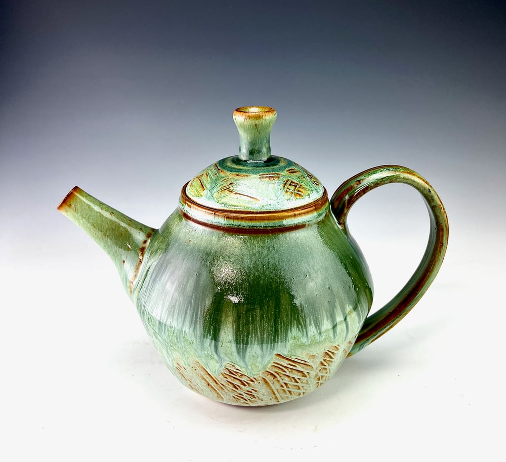 Image of Teapot, textured (BSG/CuAsh)