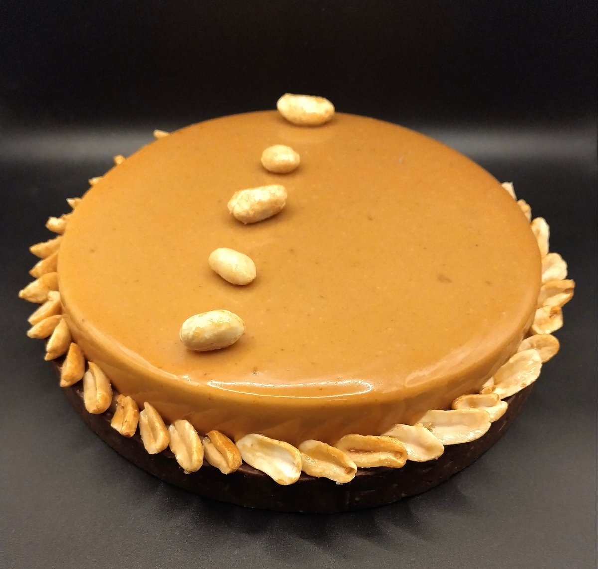 Peanut, caramel & chocolate tart | Agathe Patisserie