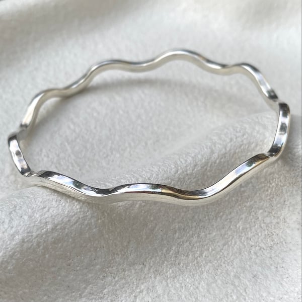 Image of TIDE BANGLE