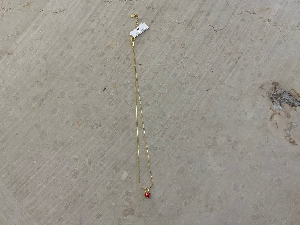 Strawberry Necklace Gold  