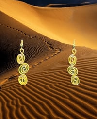 Image 2 of tight swirl earrings ₍₍ ᕕ(´◓⌓◔)ᕗ⁾⁾