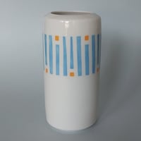 Image 2 of Geometric cylinder vase 2