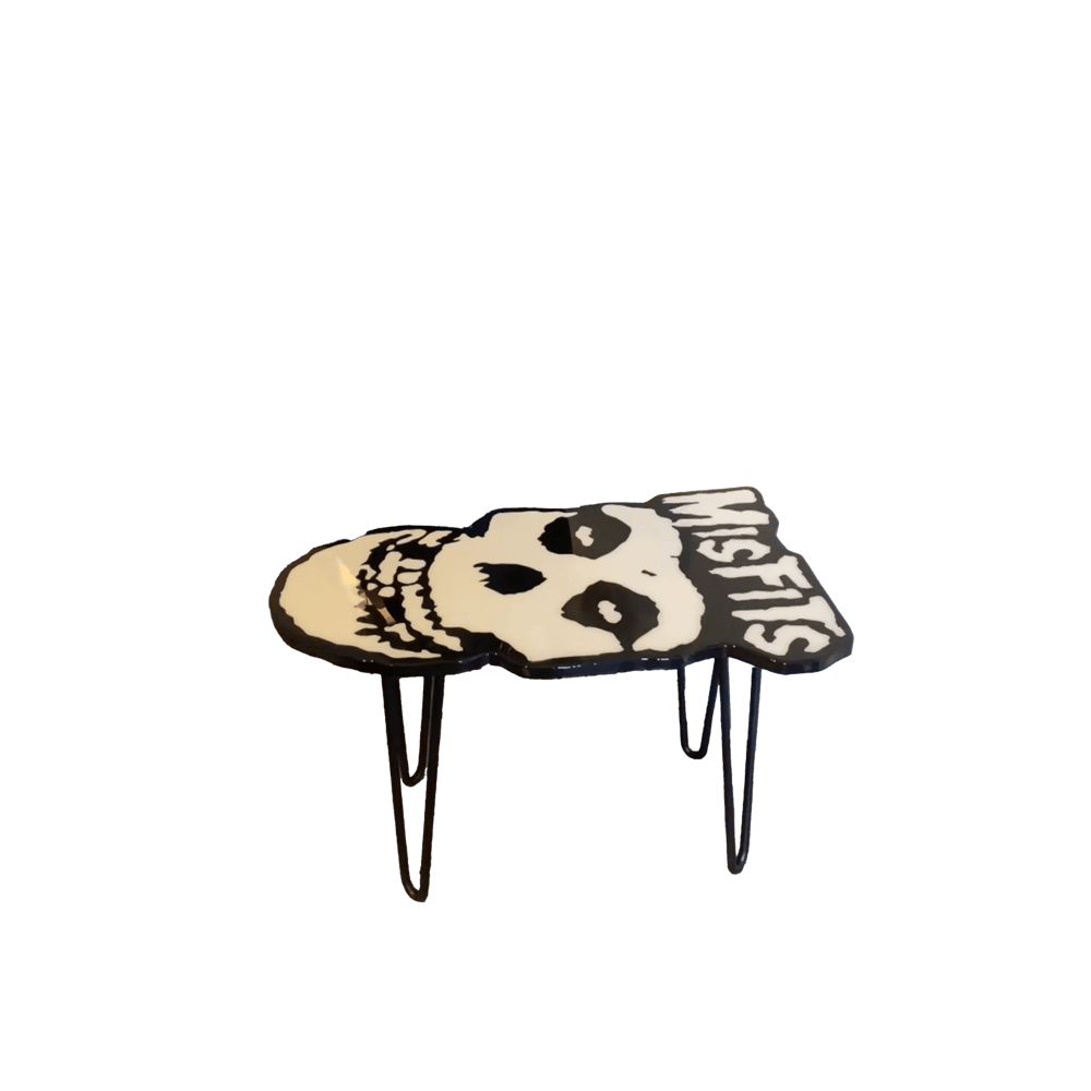 FEIND skull table