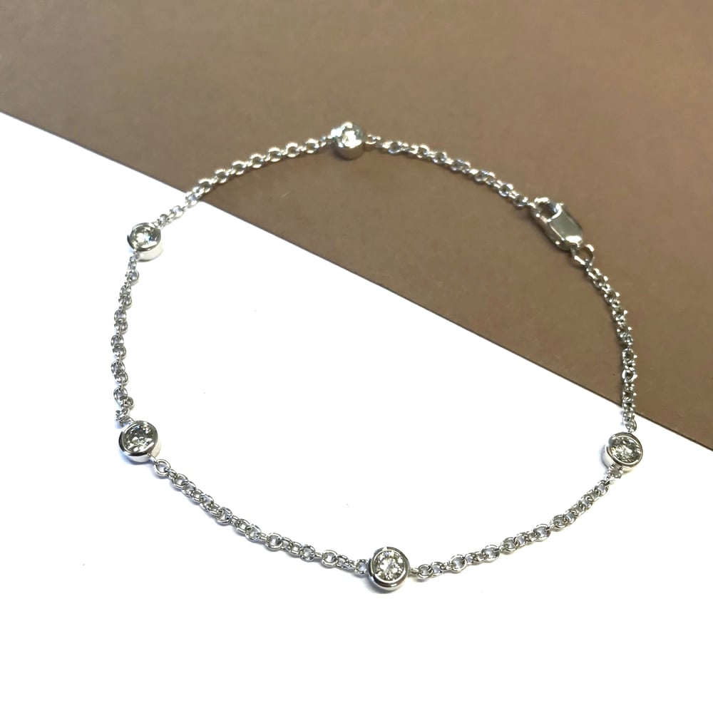 Image of Five diamond bracelet