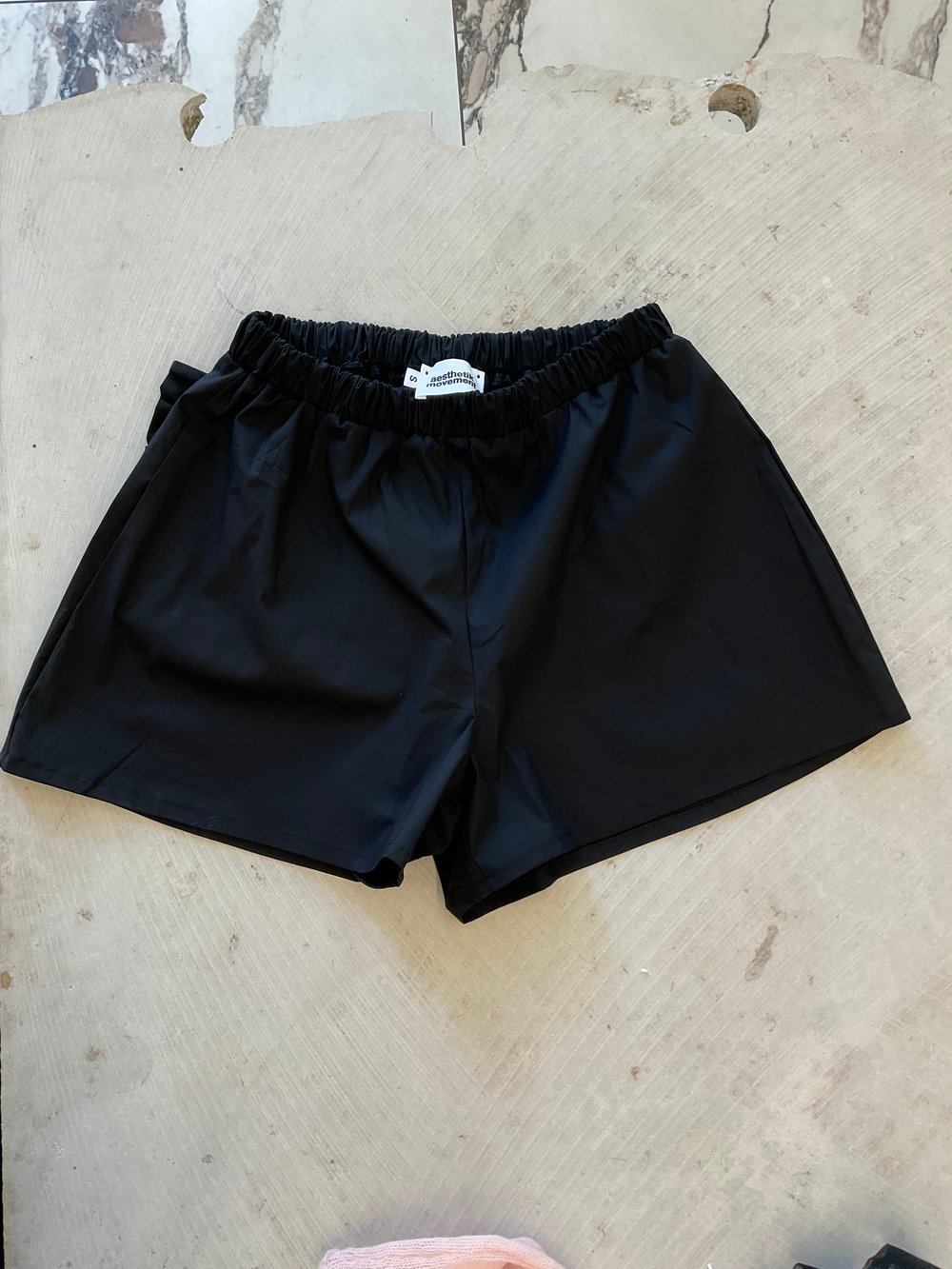 Black cotton shorts with ruffles pocket 