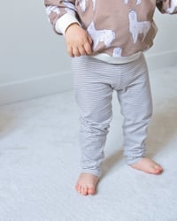 Image 9 of LEGGING ALMA beige rayé