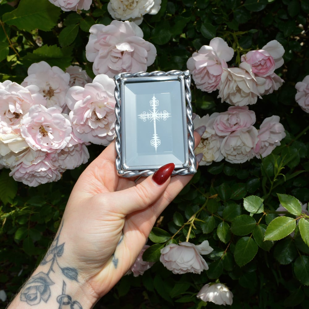 Image of Memento Mirror