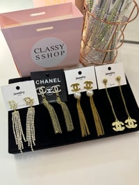 Hanging Classy Earrings 