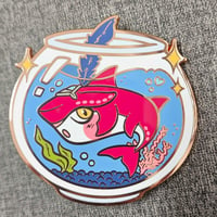 Image 1 of Guppy Sidon Pin