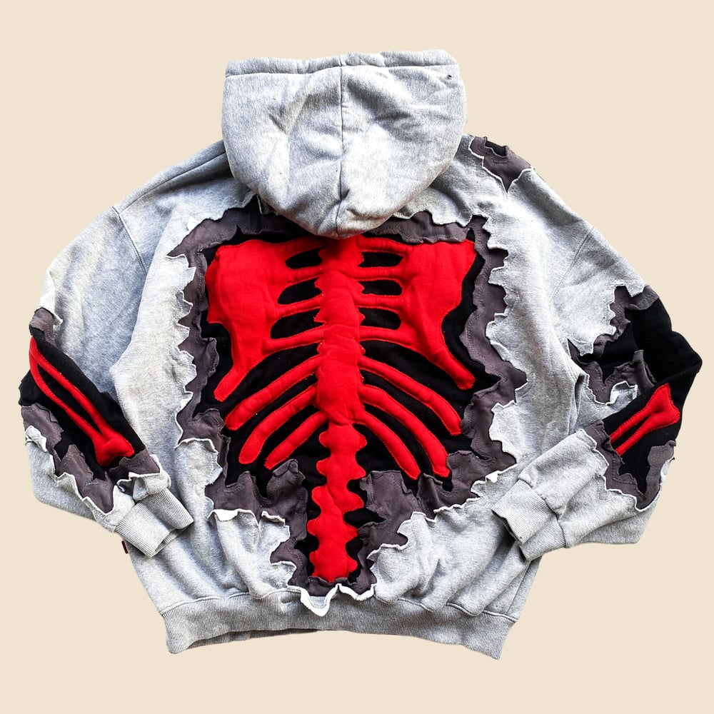 REWORKED NIKE CRACKED 3D PUFF RED SKELETON GREY HOODIE SIZE M