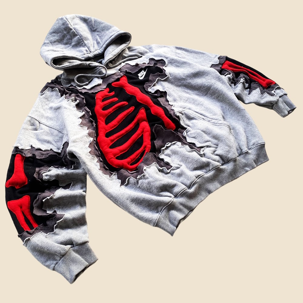 REWORKED NIKE CRACKED 3D PUFF RED SKELETON GREY HOODIE SIZE M