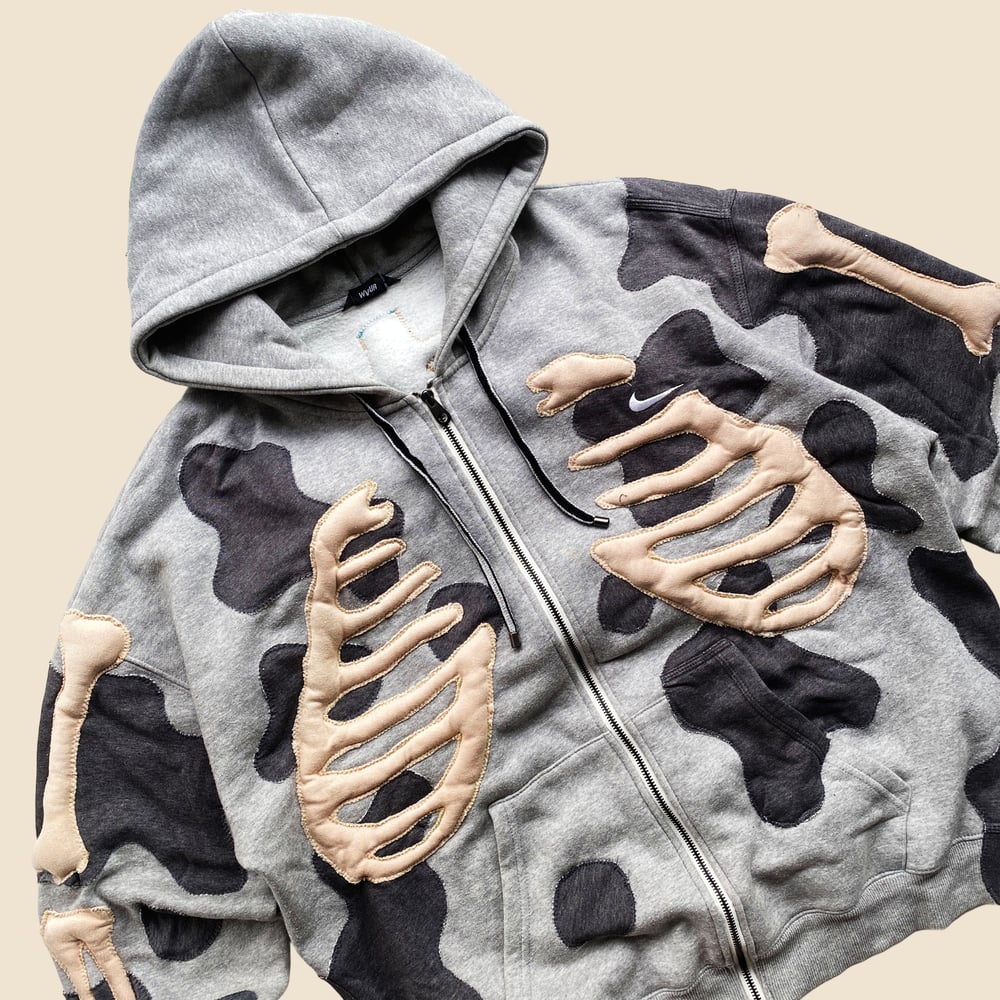 REWORKED NIKE FLOW 3D PUFF SKELETON GREY ON GREY ZIPHOODIE SIZE L