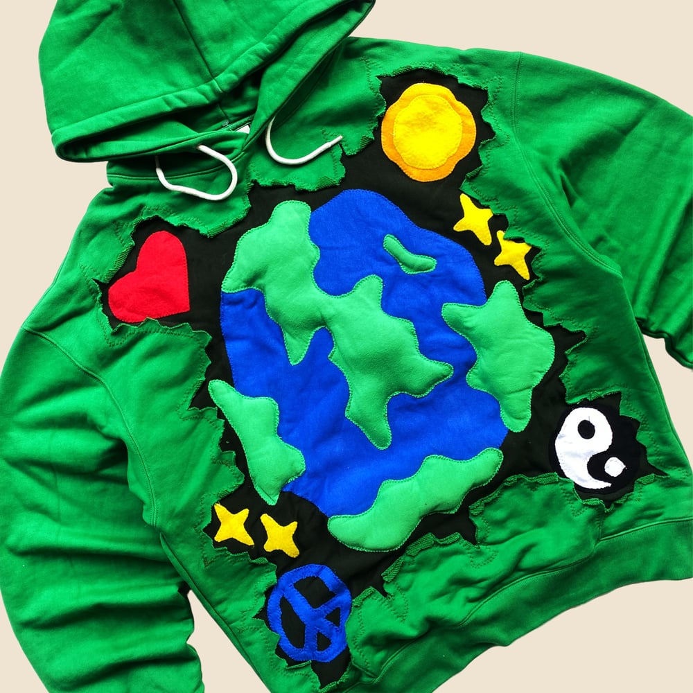 REWORKED 3D PUFF EARTH GREEN HOODIE SIZE XL